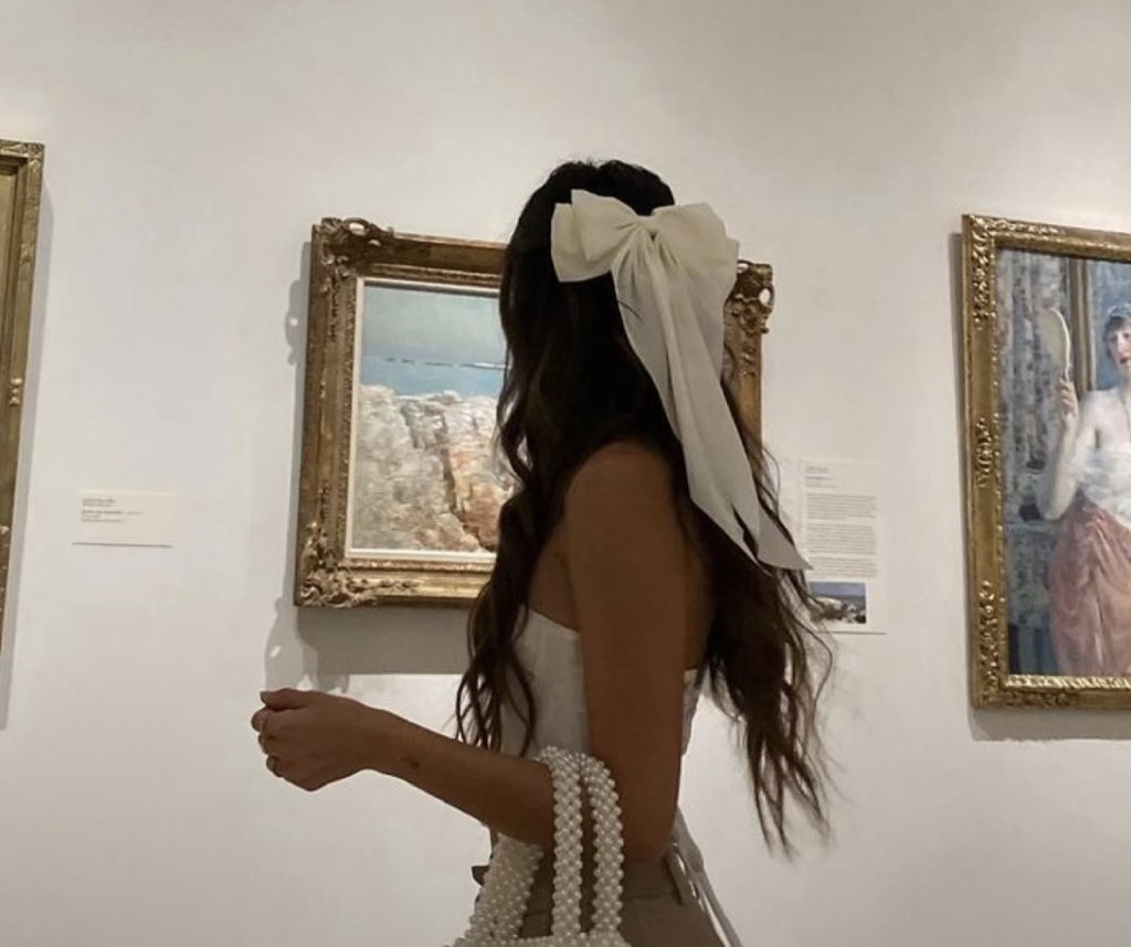 lilyboxess's tweet photo. Same color thinspo vs fatspo, a thread for edtwt brought to you by the ⏰ app https://t.co/NW3JyQqdCg