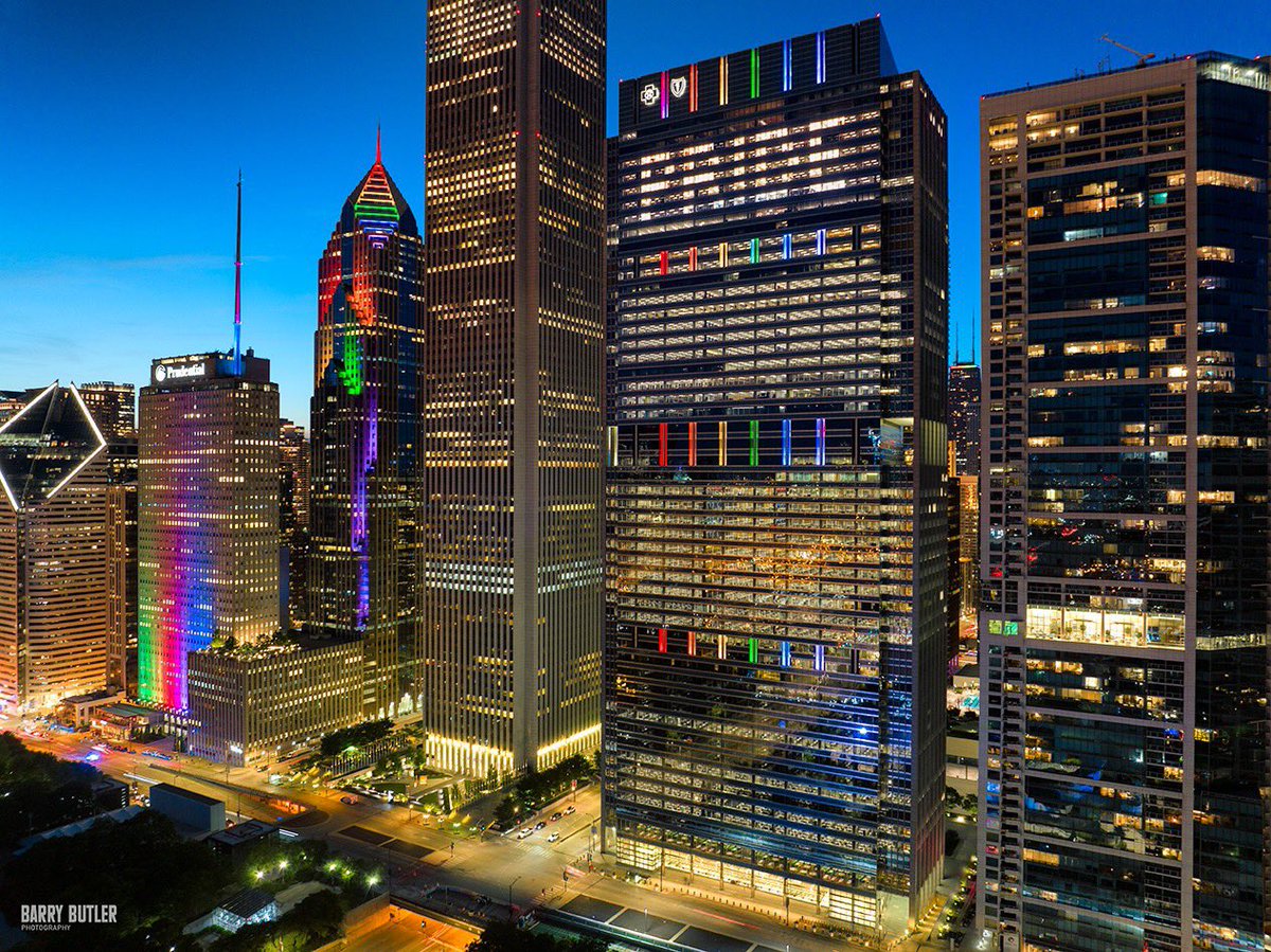 barrybutler9's tweet image. Friday Night Lights.   Tonight in Chicago during Pride Weekend. #chicago #news