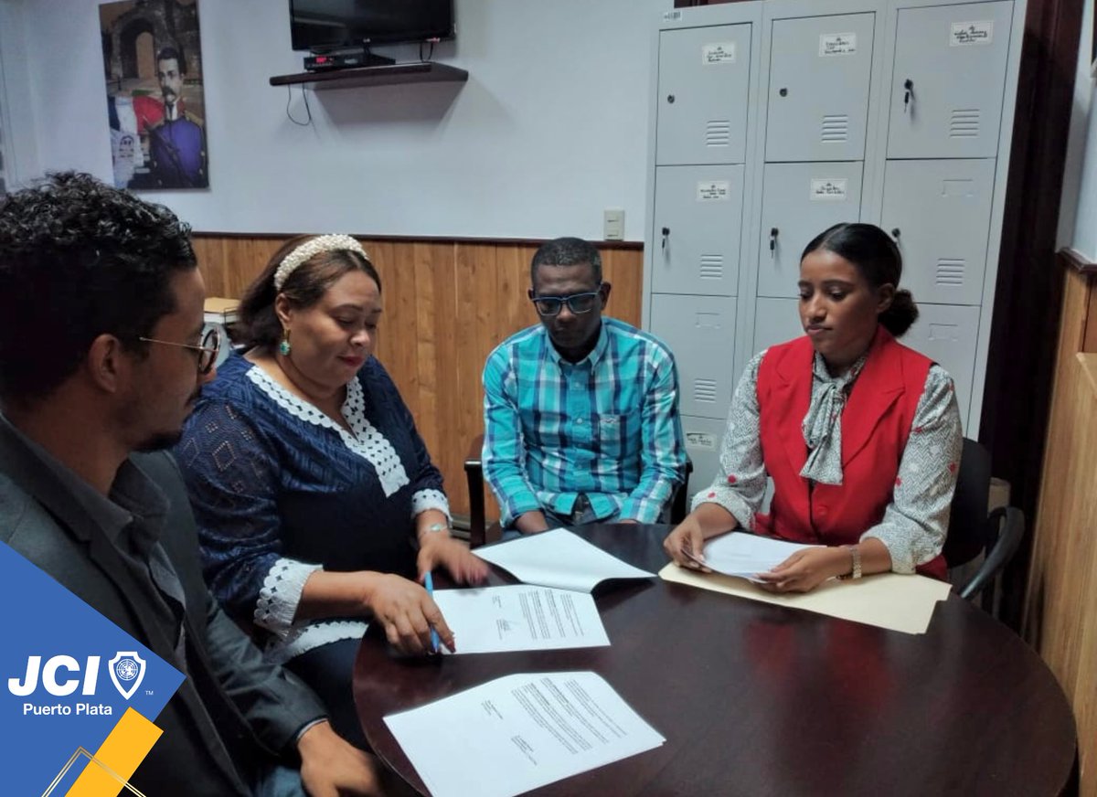JCIPOP's tweet image. JCI Puerto Plata y la  Regional de Educación 11 de Puerto Plata firman acuerdo de colaboración interinstitucional.

Agradecemos a la @regional11puertoplata por su apertura,  apoyo y confianza en  los jóvenes 
. .
 #JCIRD #JCIPOP #BeBetter #JCILeaders #onejci #jcinew #familiaroja