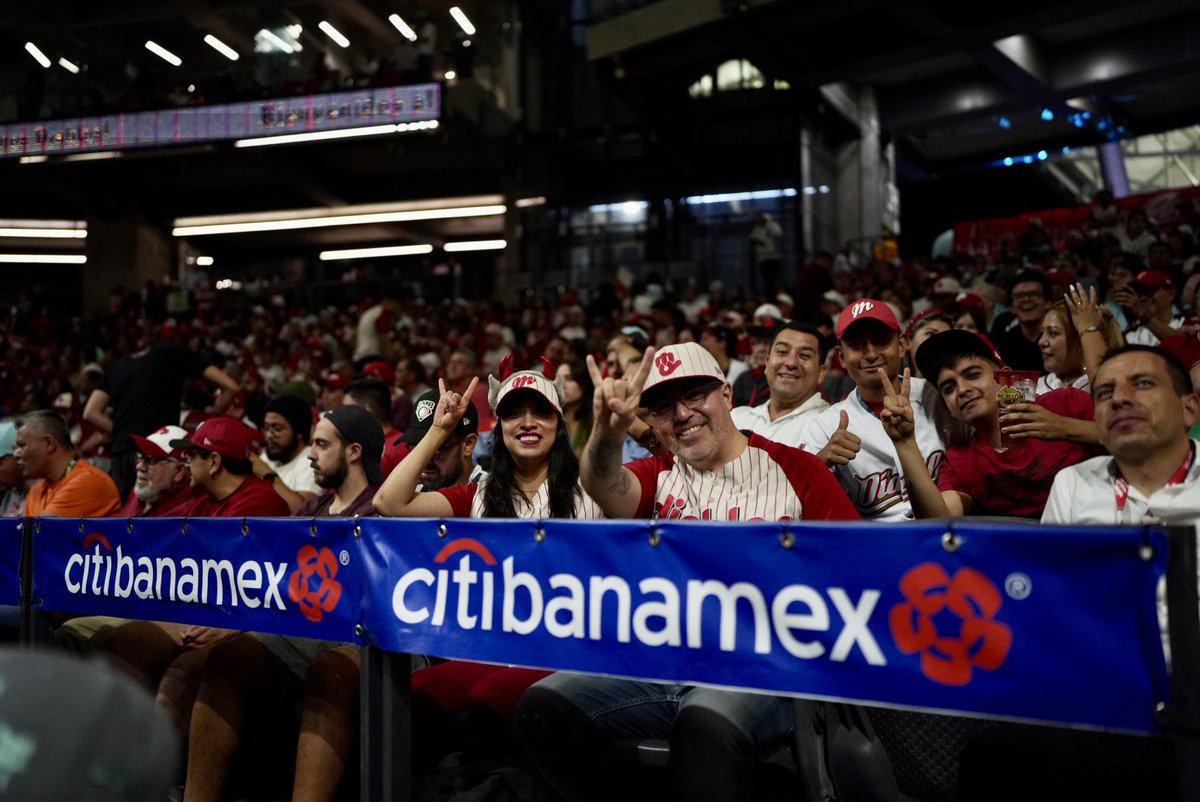 HarpEstadio's tweet photo. El Harp Helú ha sido testigo de grandes momentos 🙌🏼

¡Cuéntanos con quién te gusta venir a disfrutar del beisbol! 🫶🏼
@Citibanamex https://t.co/qLuDvS7H2x