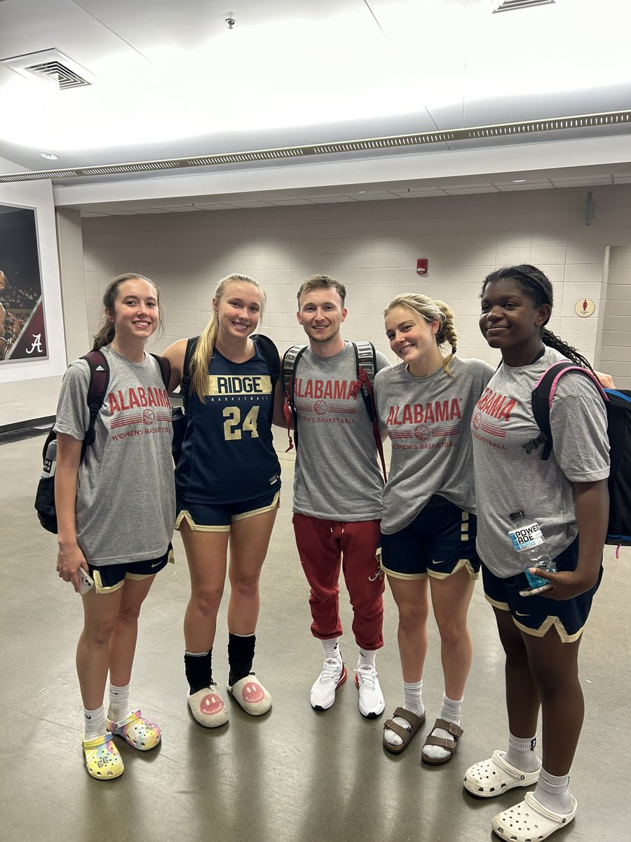 Thank you to JSU and Alabama for hosting such amazing Team camps! Thank you to all the staff for making this able to happen! @CoachCurry @UACoachTubner @ColstenThompson @CoachEW @CoachPietri @RKellyBamaWBB @SoutheastAStars @rrknightsgbb