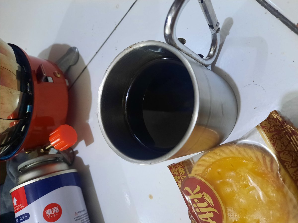 buncilluver's tweet photo. Good morning...
Have a nice weekend...
#goodmorning 
#weekend 
#coffee 
#blackcoffee 
#goodday 
#kopihitam
#kopipahit https://t.co/ws94DrLL6m