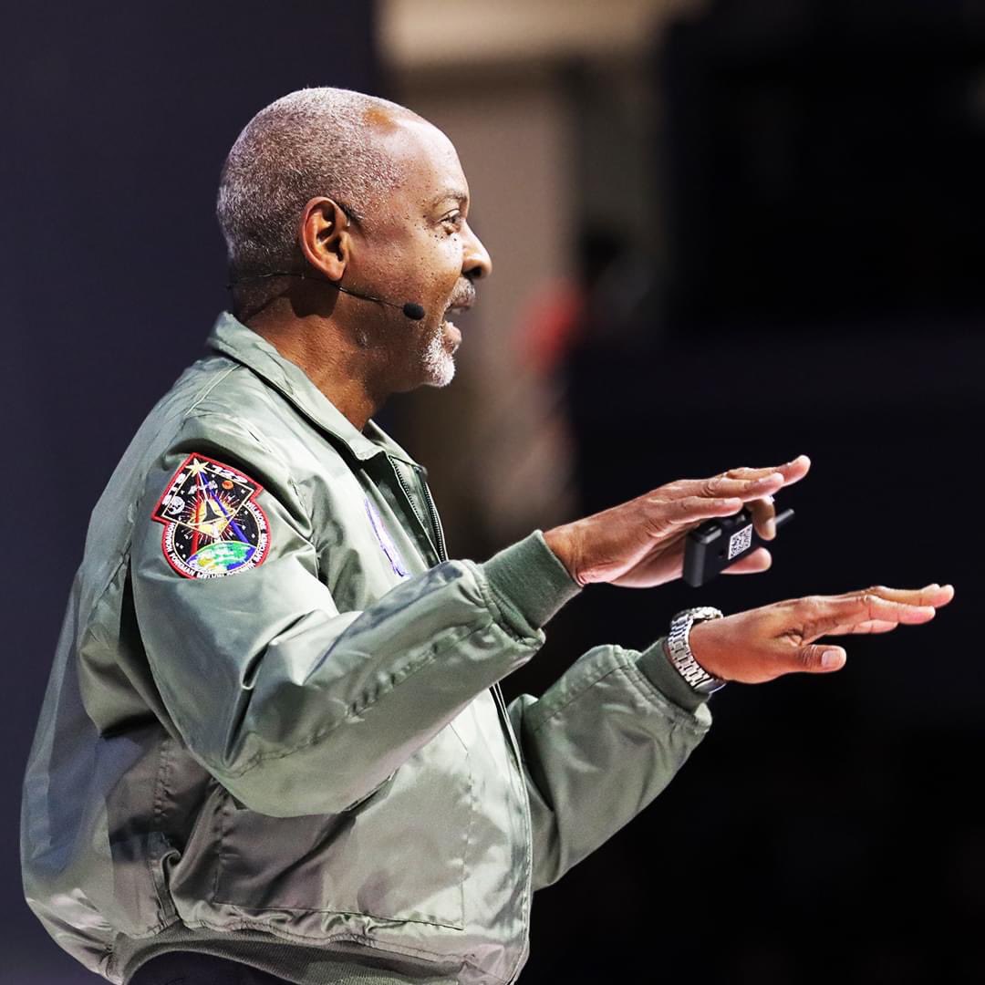 FutureDocsNow's tweet photo. Out-of-this-world perspective (literally!) from NASA astronaut and surgical oncologist, Dr. Robert L. Satcher 🚀🥼#CFML23 https://t.co/S3YQGXqTfm
