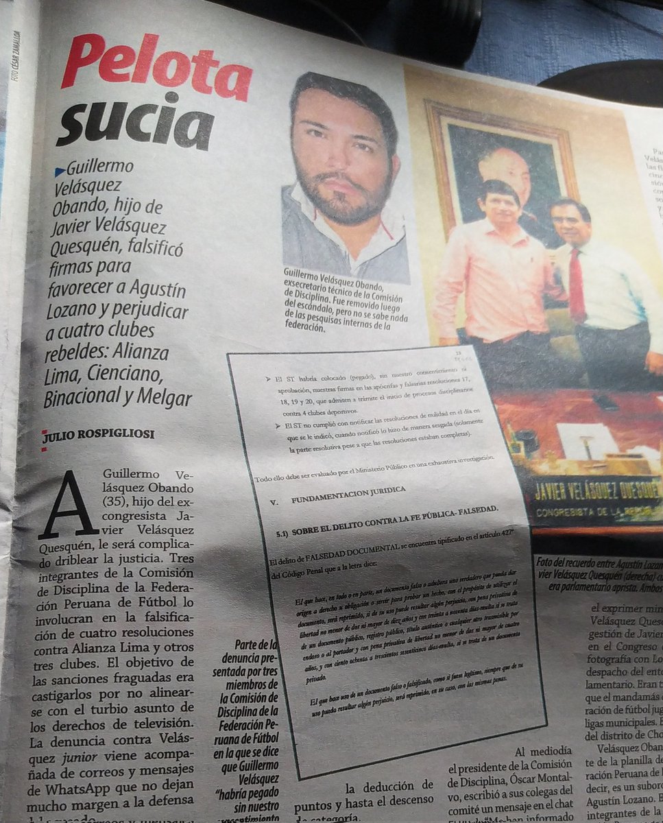 Mensajes de WhatsApp complican la situación del hijo del aprista Javier Velásquez Quesquén. Fue quien fraguó resoluciones de la comisión de disciplina de <a href="/TuFPF/">Federación Peruana de Fútbol</a> para perjudicar a Alianza Lima y otros por no alinearse en el asunto de los derechos de tv. Mi nota para <a href="/ensustrece/">Semanario Hildebrandt en sus trece</a>