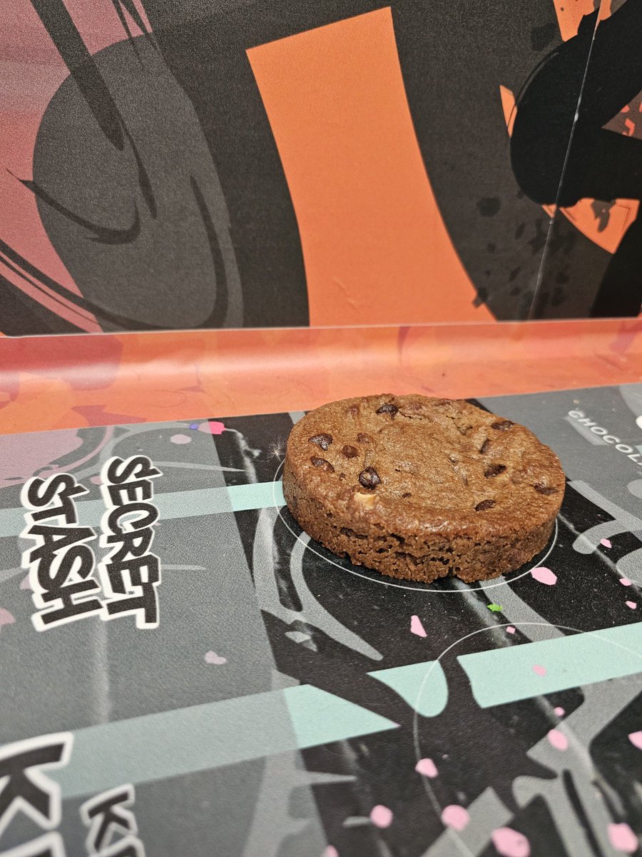 CookiePlugSac's tweet photo. This month’s secret stash is June secret stash Nutty Girl ( Nutella and pretzels)!! #cookieplugsacramento #cookieplug #cookieplugelkgrove https://t.co/VOb20T4jGl