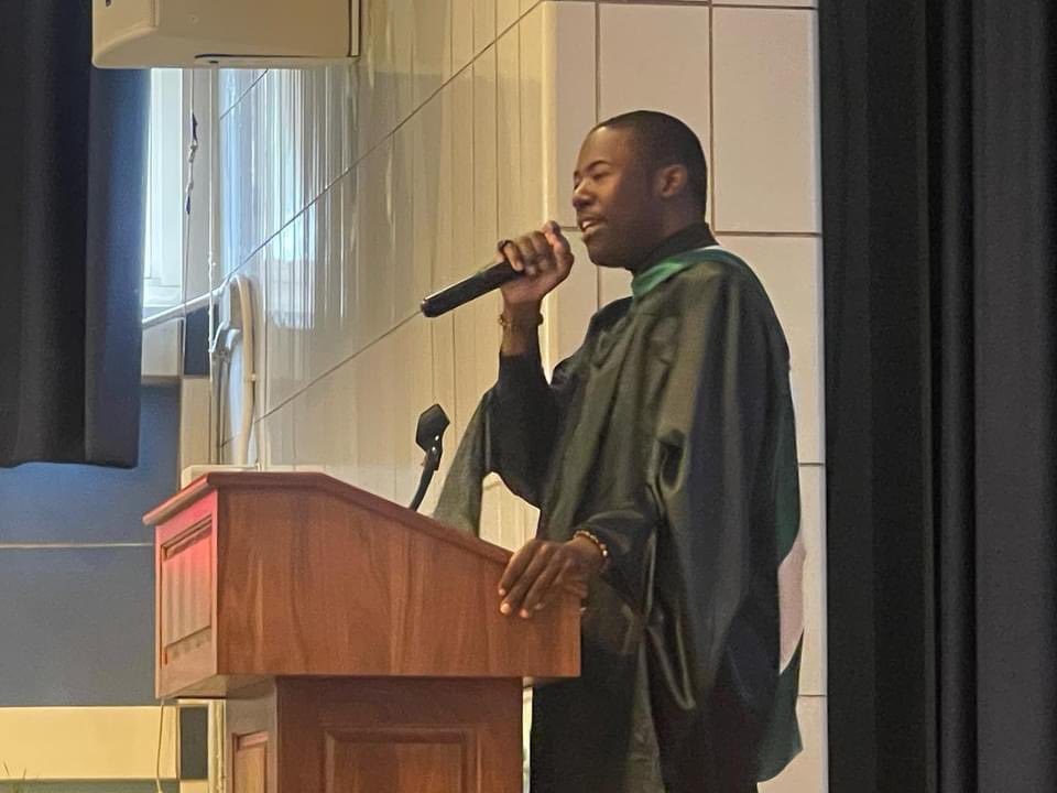THIS IS HUGE! I WAS THE KEYNOTE SPEAKER AT A GRADUATION IN QUEENS, NEW YORK! MR. HARPER, YOU'RE THE BEST! #THANKYOUGOD 🙏🏿