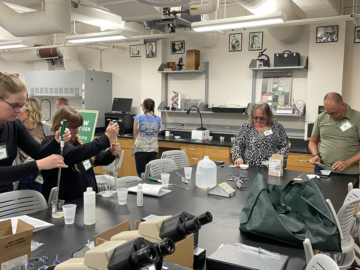 SandersGISA's tweet photo. Had a sweet time with OH teachers testing properties of Honey: made serial dilutions to plate for sterility, made protein stds to test protein concentration, pH, pollen extraction &amp; sensory evaluation @grownextgen Ag Grad Biotech Academy! @Ohiosoycouncil @CortevaUS @PioneerSeeds https://t.co/LjYQXn1QGd