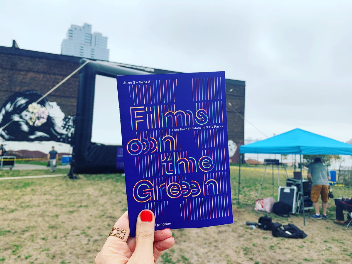 👋🏼 Bring your blanket or outdoor folding chair, a picnic & a sweater! We’re waiting for you 😁🤞🏼

🇫🇷#classicmovie La Femme et le Pantin @ 8:30pm

#filmsonthegreen #outdoormovie #movienight #fridaynight #freemovie #frenchclassic #frenchmovie #greenpoint #brooklyn #transmitterpark