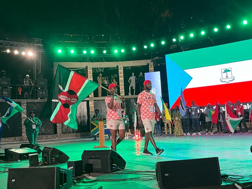 How beautiful the colors of our flag are 🇰🇪🇰🇪😃🤗

#TeamKenya #InapiringTheNation