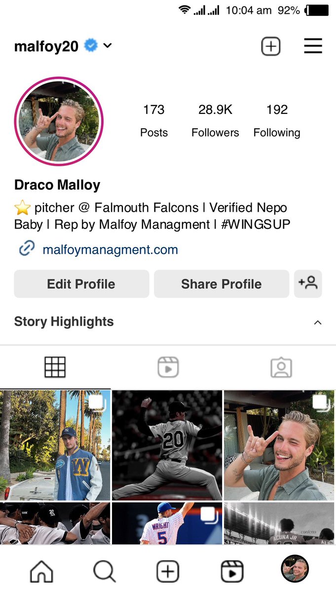 paxtronuss's tweet image. hermione’s ready to cover another season of falcon baseball. but with draco malfoy back on the roster, she’s nervous about the season knowing their history.

- forbidden romance, co-workers, friends to lovers 
- hansy, nevinny side pairing 

#dhrwildpitch socmed starts now!