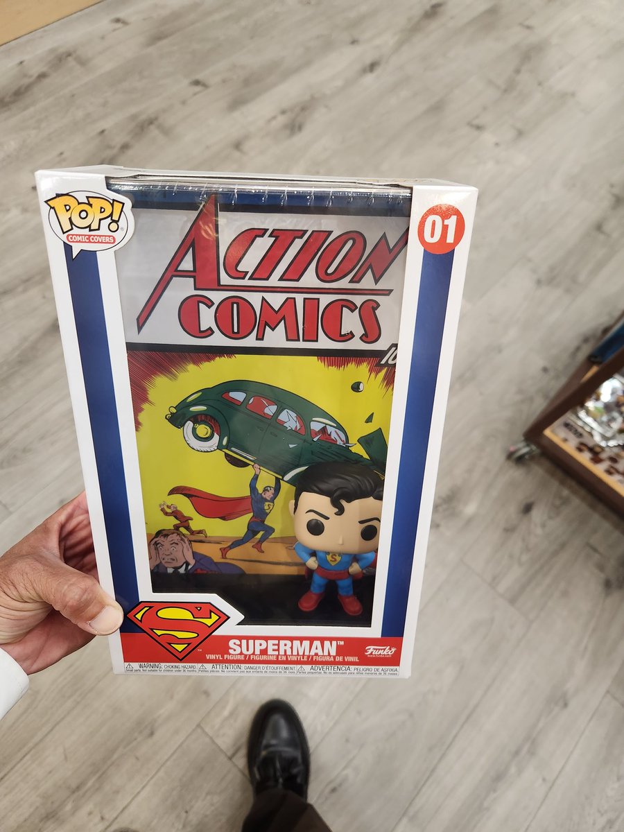 Satoshi__c's tweet photo. Must resist
#superman
#ActionComics1
#ActionComics
#dccomics
#goldeneage
#goldenageofcomics
#teamsatoshi
#ManOfSteel
#shopping
#Funko
#FunkoPOP https://t.co/kC5PGsHnHM
