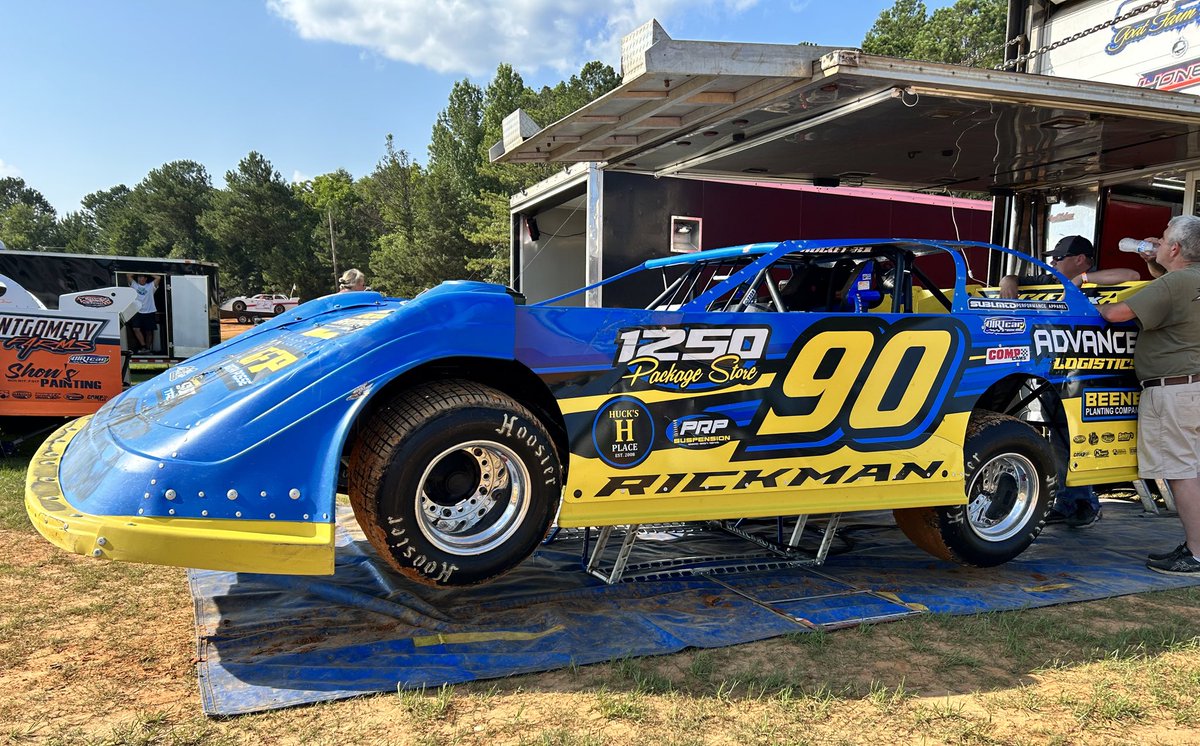 HuntTheFrontSDS's tweet photo. 34 Super Late Models have checked in here at Whynot Motorsports Park for tonightโs #HouseDivided40. ๐ช
๐ Format:
- Two Group Qualifying
- - 4 Heat Races, Top-4 Transfer
- - - 2 LCS, Top-3 Transfer
- - - - 40-lap feature, $5,000-to-win https://t.co/RF0tggYpAS