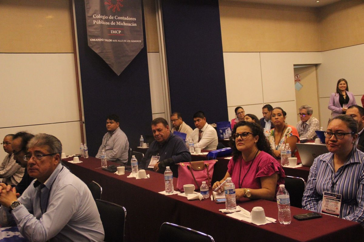 CCPMichoacan's tweet photo. Arrancamos el Foro Regional las NIF y las NIA en Continua Evolución con la ponencia “Impacto en la sostenibilidad financiera de las PYMES”, donde la Mtra. Jessica Y. Jiménez Gaza.

¡Sin duda alguna un tema muy interesante!
#PrincipiosQueTransforman https://t.co/fD6lcVAd6a
