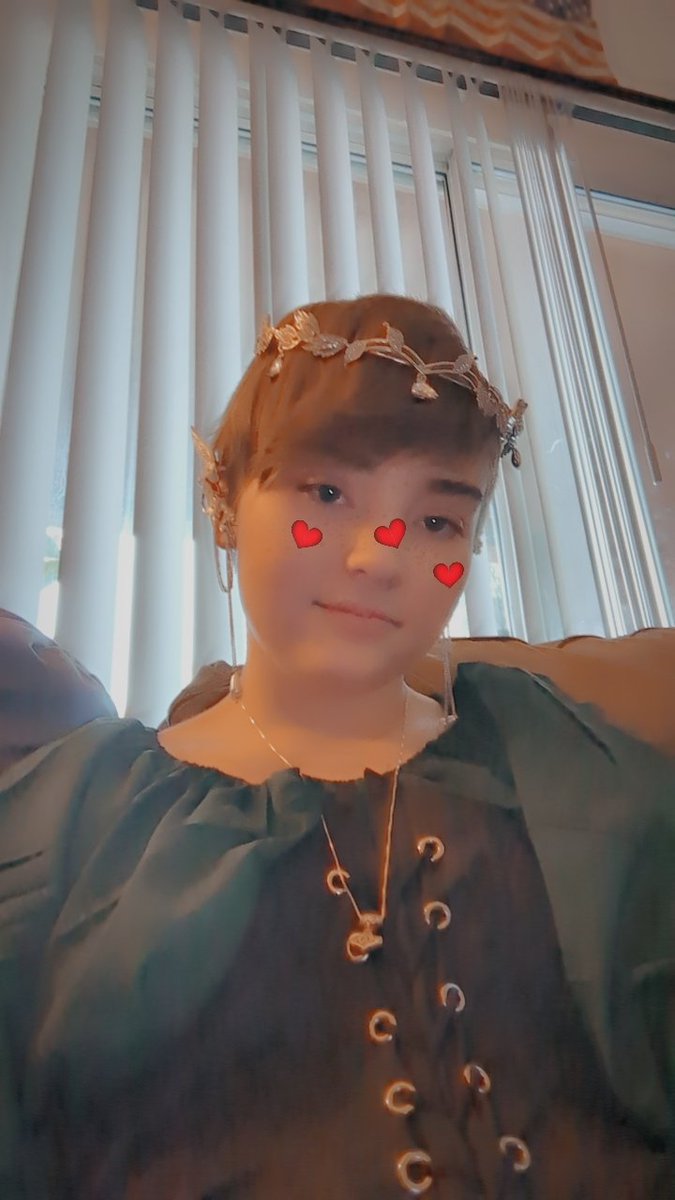 ShayloreEXE's tweet photo. My Elf Princess cosplay for Mega Con! If you're going, show me your costume! https://t.co/Q5v80FsGkm
