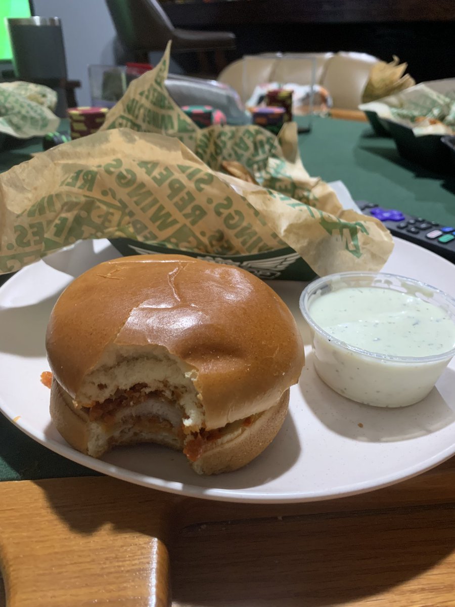 unocardshark's tweet photo. @wingstop i’m so sorry, but this is the first time i’ve tried your chicken sandwich, and it’s seriously the worst i’ve maybe ever had.  So dry I can’t have another bite.  Never been disappointed by you until now. https://t.co/Q89k6XYyC1