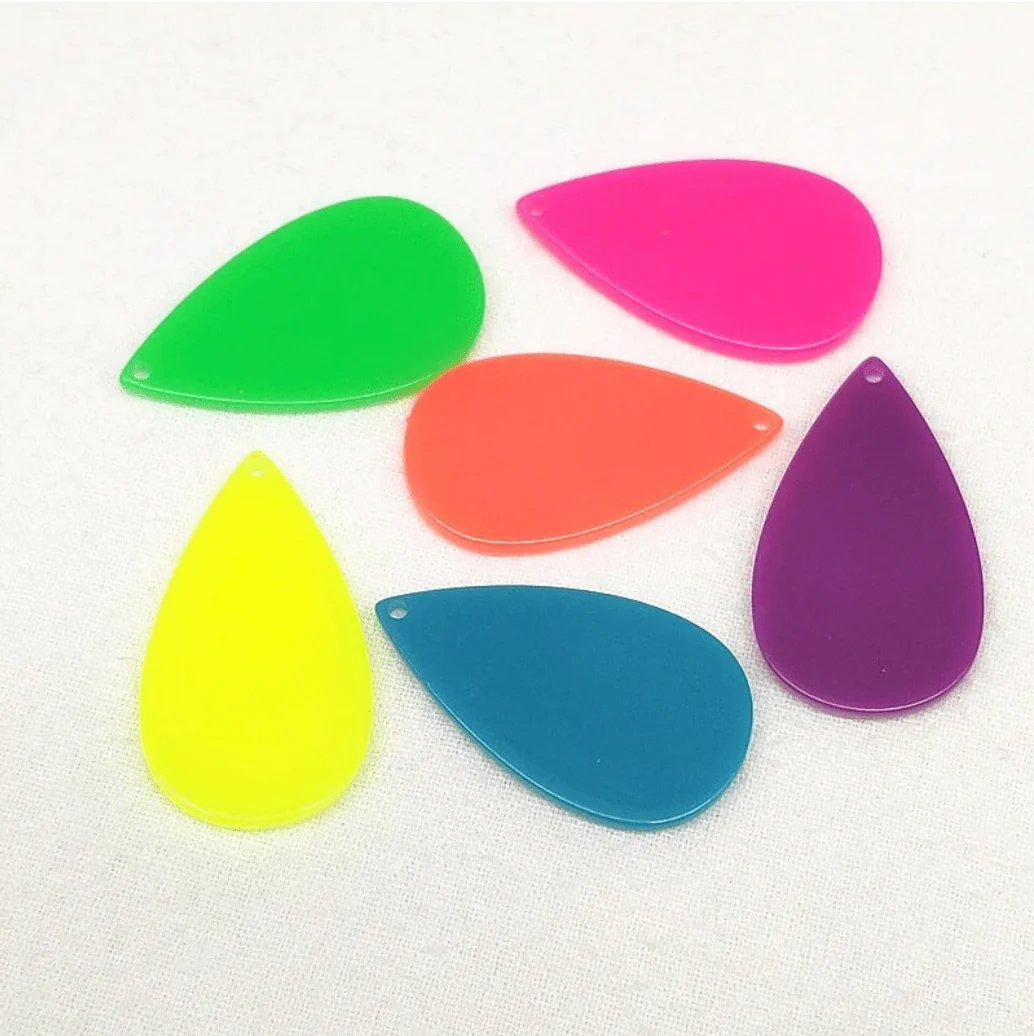 🌈Pride Month Beading Supplies🌈
Large Long Neon Teardrop Acrylic, Top hole, Resin Gems are a perfect blank slate for additional artistry on gems!

my.mtr.cool/fcfgocbqbj

#pridebeading #beadwork #beading #🌈 #beadingsupplies  #beadsupplies #resingems #neonbeads #beadedearrings