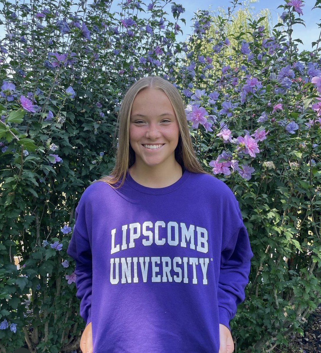 Senior Kelsey Schenk of St. Thomas Aquinas returns for the Saints this fall after a junior season tallying 731 assists.
Schenk, a D1 Lipscomb commit, also added 240 digs for the 5A defending state champion Saints. 
#sportsinkansas