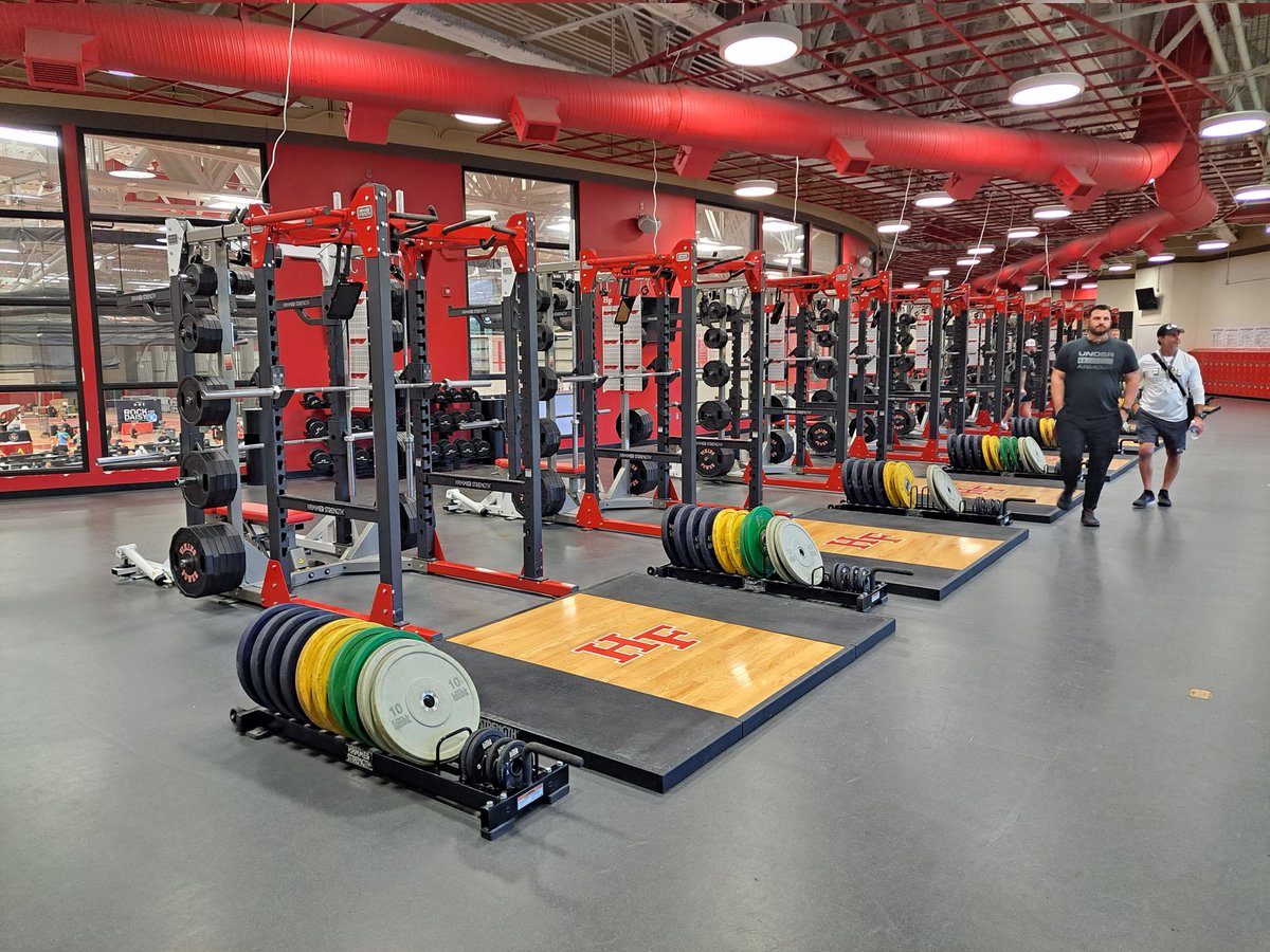 CoachStokowski's tweet image. Thank you to @CoachAVogel for hosting @NHSSCA #NatCon2023! Seeing my 40yd model posted in one of the finest high school weightrooms anywhere brings joy to my heart.