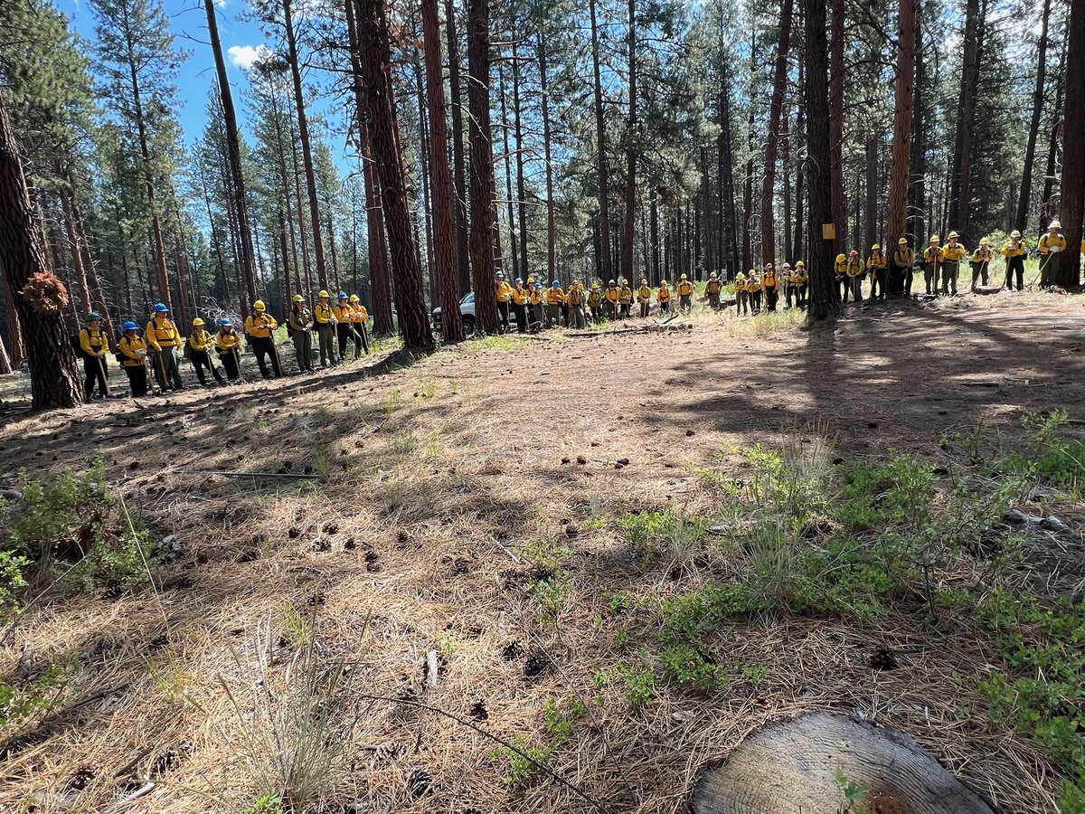 Today was the last day of Central Oregon’s training of new firefighters and support personnel. 70 participants took part in the 4 day class at BIAK @OregonGuard. They learned about fire behavior, suppression tactics & more. We’re proud of these folks and wish them a safe season!