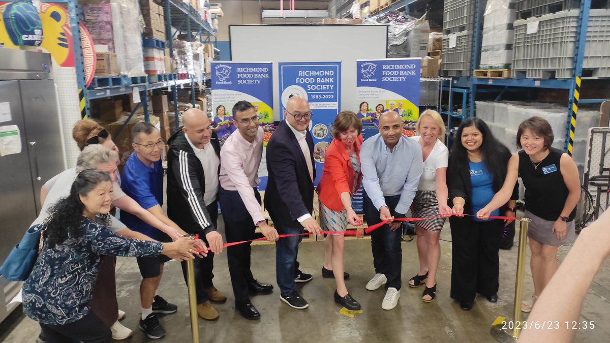RCD_Richmond's tweet image. @rcd_richmond was happy @richmondfoodbank #OpenHouse and launch of #CommunityPantry   
Great initiative to make food accessible to Richmond residents in need, round the clock; they welcome donation to the community pantry also
#communityhelps #supportpeopleinneed