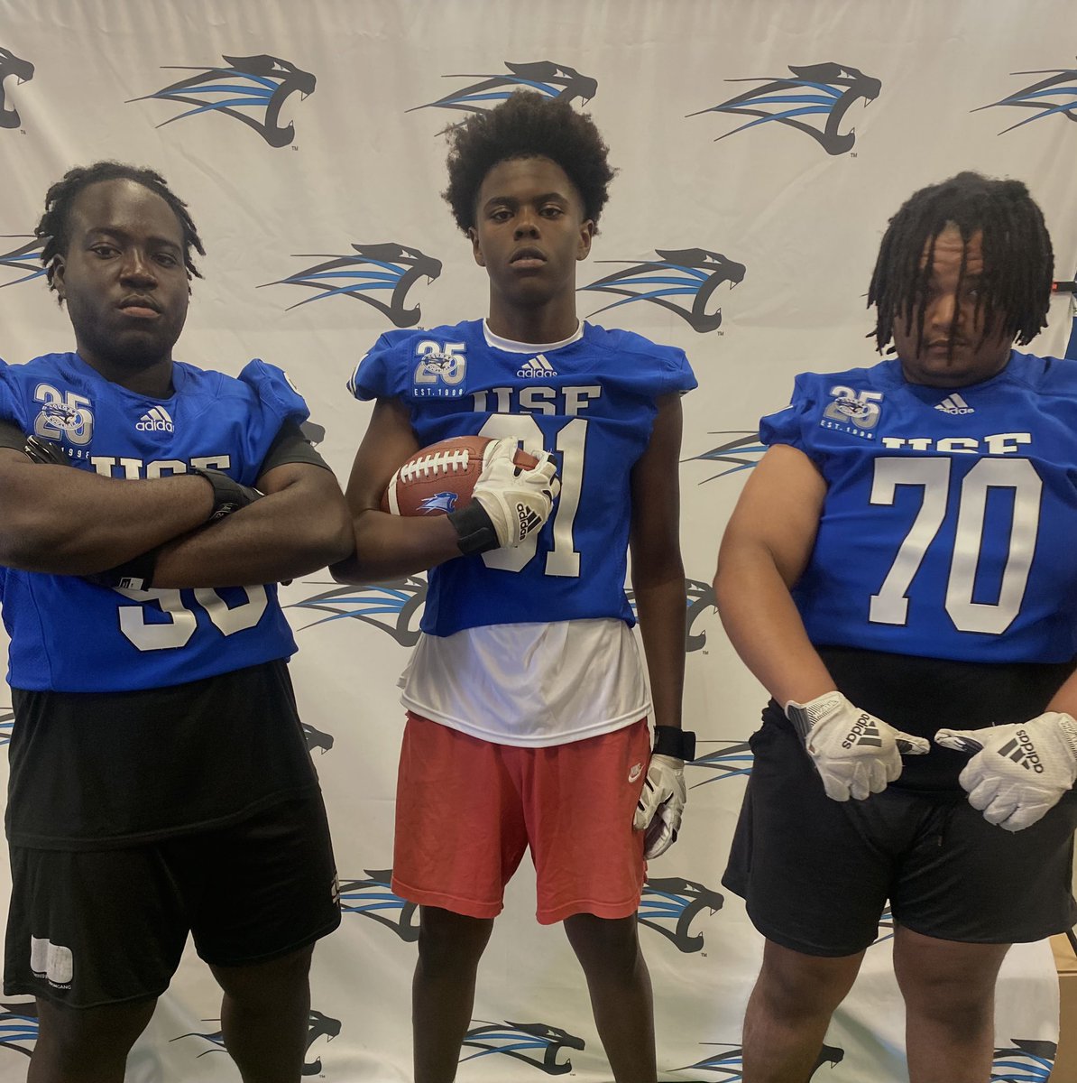 Moyosioluwa1's tweet photo. Me and my teammates had a great time at the @usf_fb camp , Thank you @footballcoachj @USF_Sherman and @CoachRoberts_1  for the experience and all of the love that we were shown @NCHSPanthersFB @CoachHartNC @CoachWLoggan @AydenCarter70 @nmclendon11 https://t.co/CPzqaapOBr