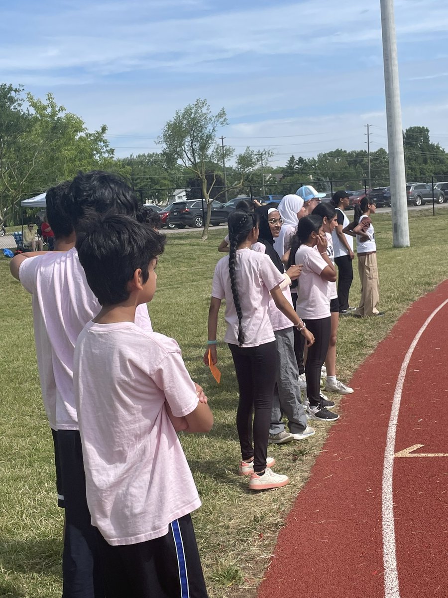 @RSP_HDSB Grade 6 & 7 students finally got to attend their 1st Sr track meet as Guardians. Not even the rain could stop us today 💕