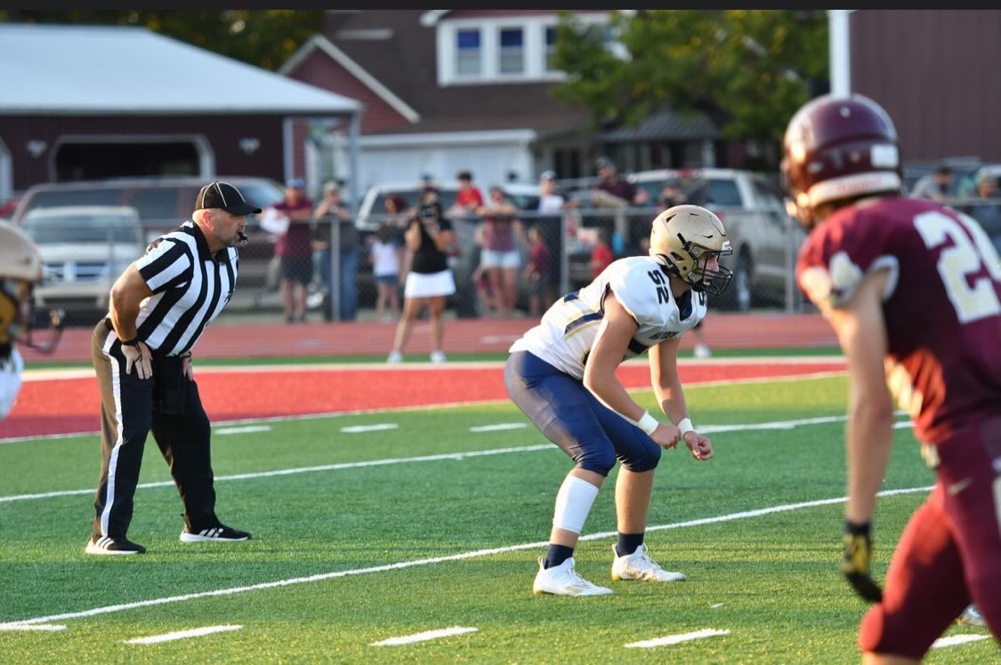 Jude Konrade of Topeka-Hayden had a huge junior season at LB with 170 total tackles, 9 TFL, 5 forced fumbles, and 1 interceptions 🏈 

He was a SIK 3A Defensive Player of the Year finalist for the Wildcats. 

📸: <a href="/kylegrunert/">Kyle Grunert</a>