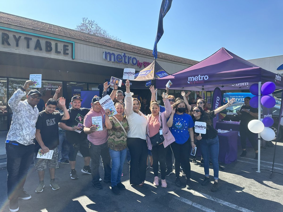 Great time in LA today!! Join the fun at 1635 3rd St at Metro by T-Mobile!!!  Great deals, prizes and Soccer Tickets to win!!!