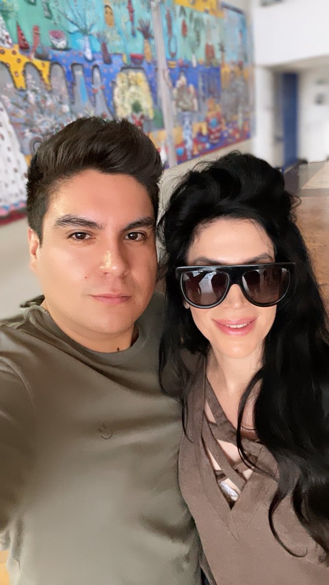 RulazRp's tweet photo. Con @MayaSimantov preparando todo para mañana 🏳️‍🌈
#PrideMexico 
#MayaSimantov 
#Karmabeat https://t.co/xufCbn2s50