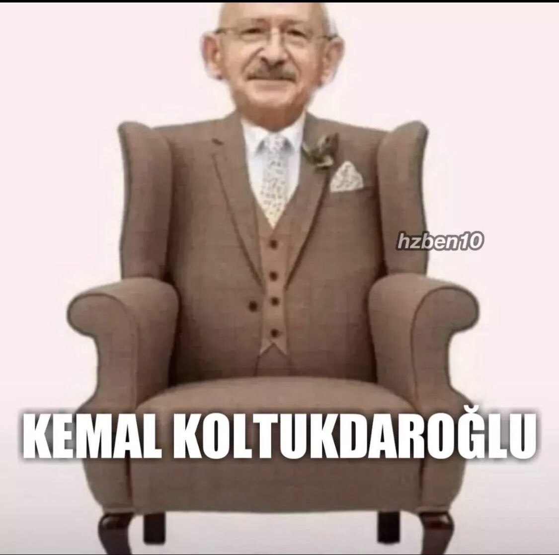 Alpacin16639466's tweet photo. @DemokratCagdas Koltuk beyi #kılıcdaroğlu https://t.co/V8YBA7ke9M