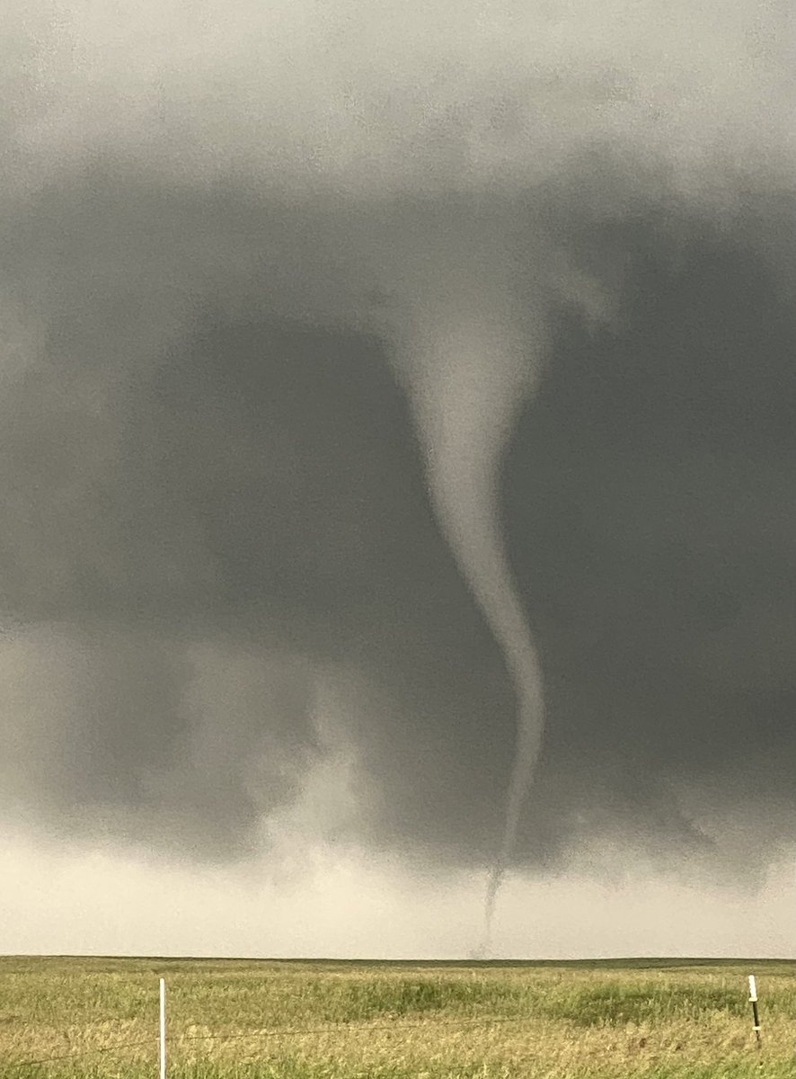 SnopekTim's tweet photo. #Tornadochasing #stormchasing Wyoming and Nebraska today 6-23 https://t.co/4RHjZVC5lz