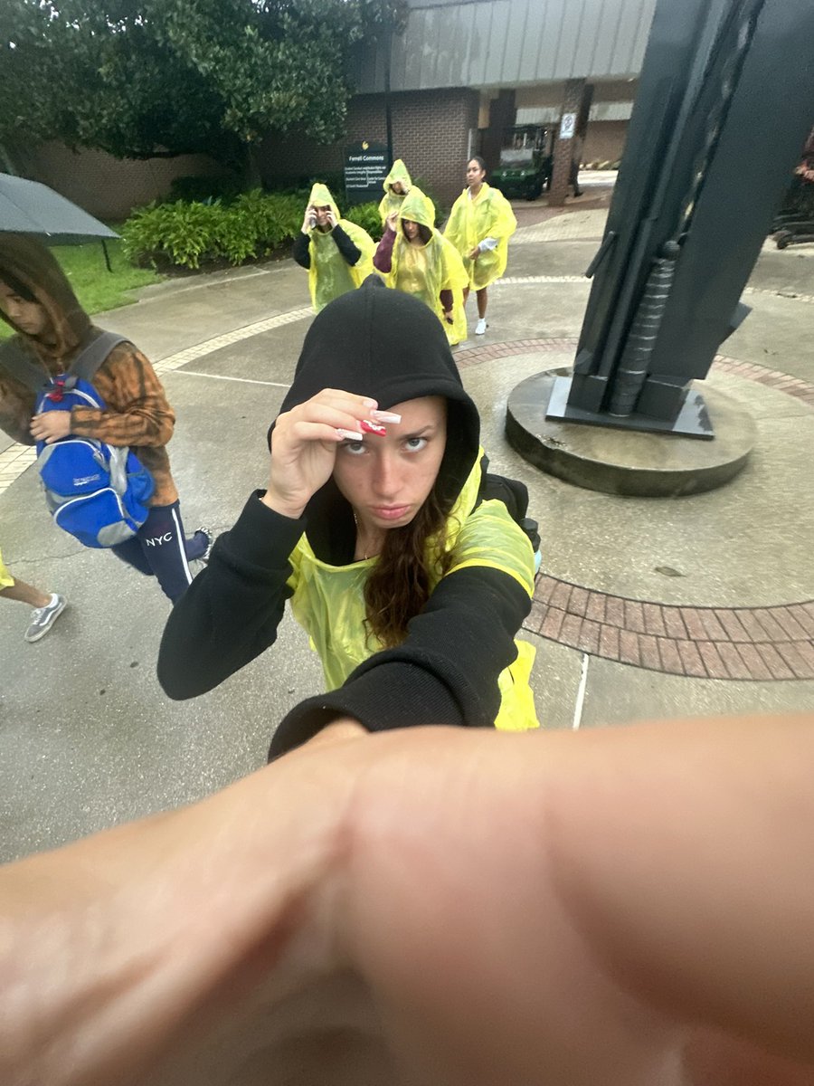 bri_tracknfield's tweet photo. Loved every bit of @UCF at Day 1 and 2 of Orientation 💛. Can’t wait to get on campus later in the fall. With that being said, go knights CHARGE ON!! #bigcommit #ucf #orientation2023 https://t.co/2uc50uoNDY