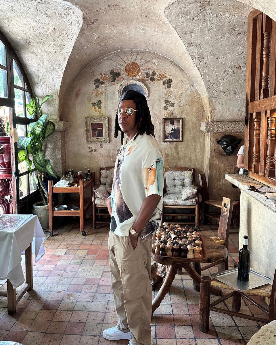 WhereImFrom96's tweet photo. "Jiggaman, you rich, take the durag off" https://t.co/FCxkwmlF7d