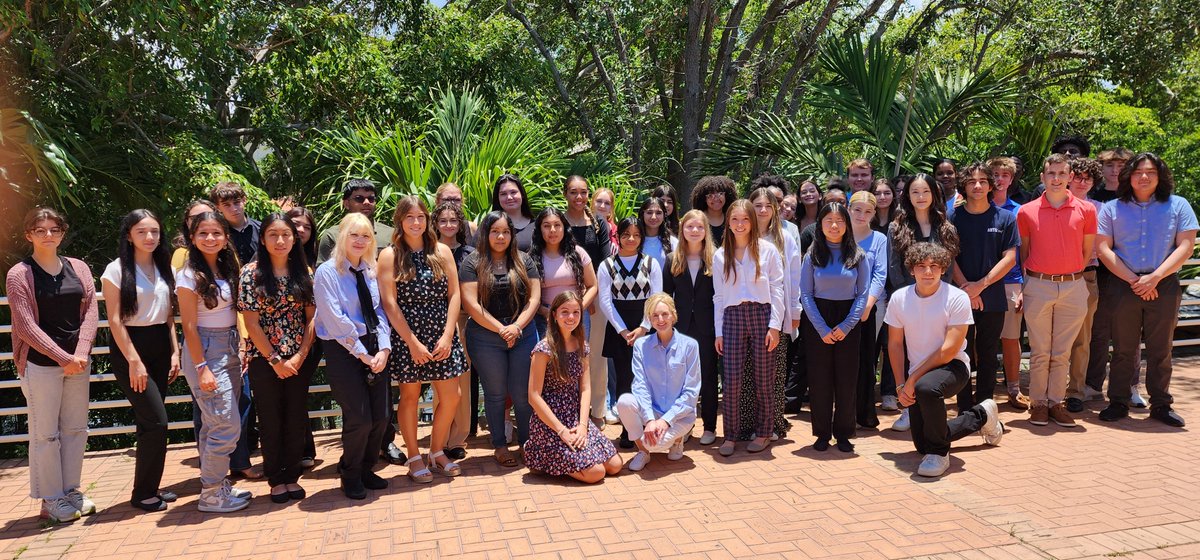 Welcome, NCH VolunTeens!

The NCH VolunTeen Program welcomes 50 local high school students who will be giving their time to NCH while exploring clinical and non-clinical careers in healthcare. 

We are thrilled to host our next generation of healthcare leaders!