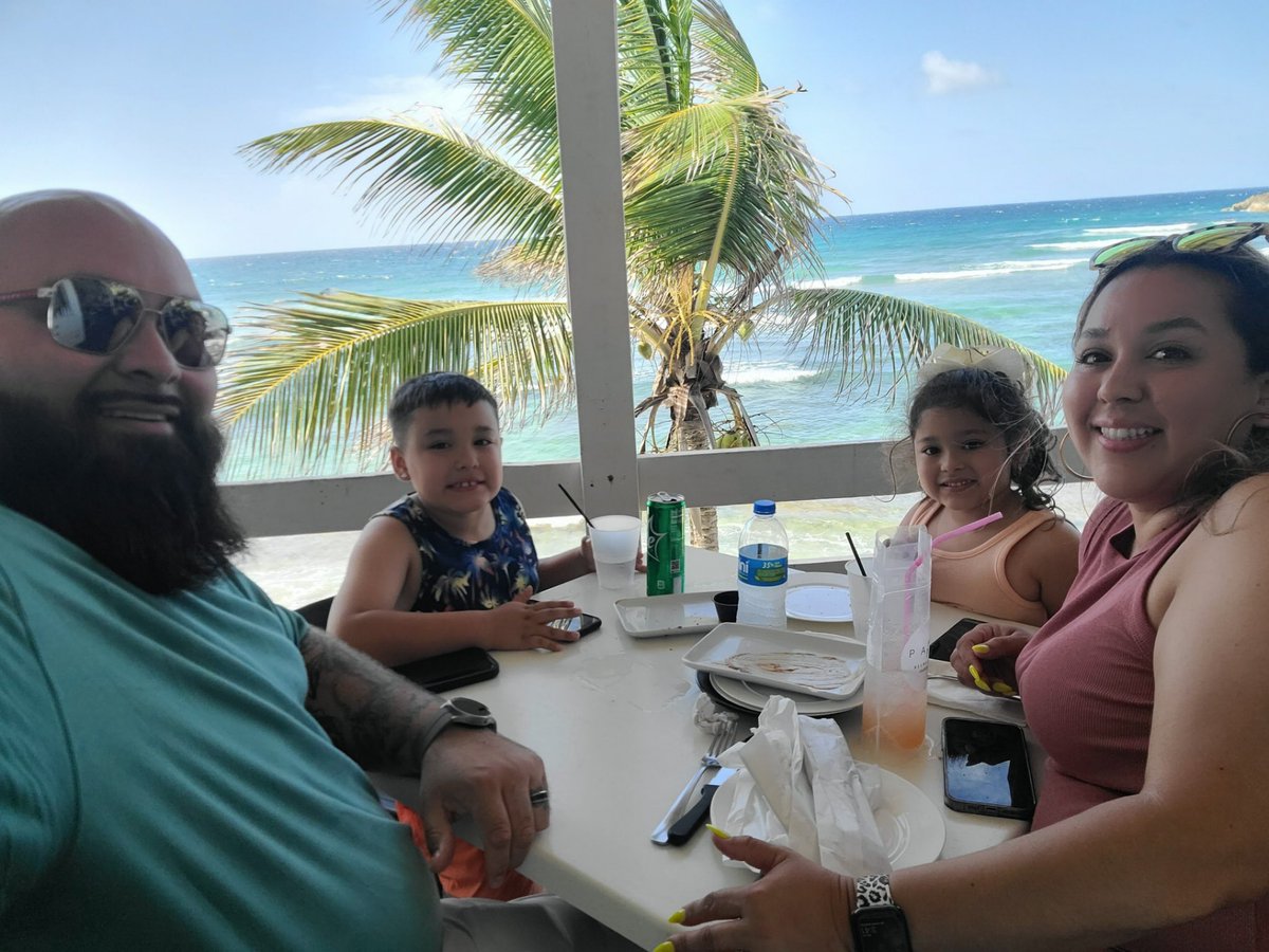 TheMrsEscobedo's tweet photo. Puerto Rico 🇵🇷 https://t.co/cl84mF3jud
