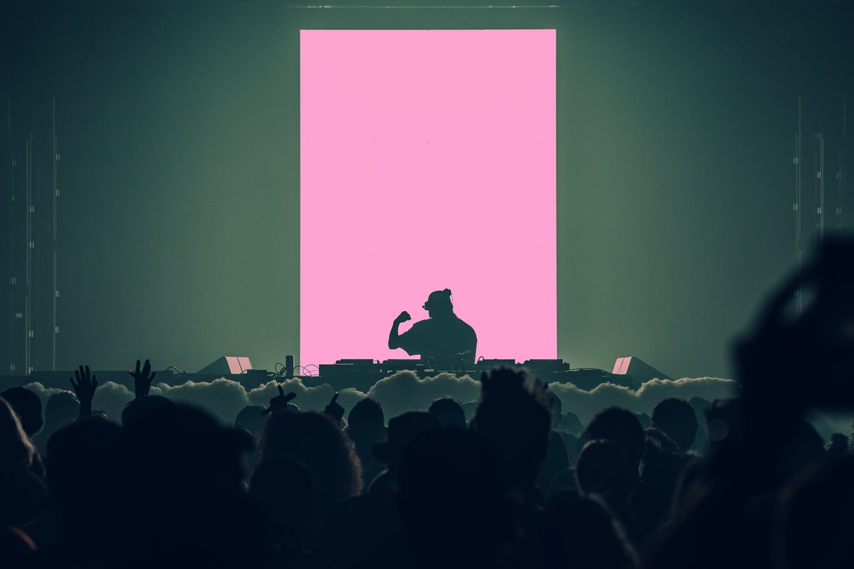 Four Four Live tweet media