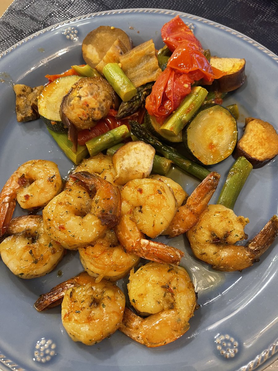 LynnMissFlynn on Twitter "On the left is roasted salmon and on the