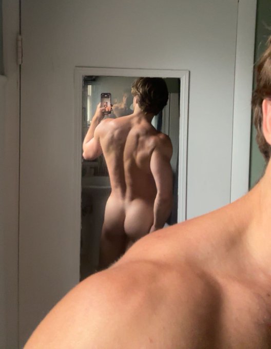 someone fill me up https://t.co/1oEDagvu3r<a href="/tag/newprofilepic"class="tags"><span>#newprofilepic</span></a>