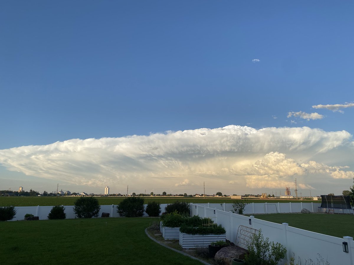 It’s a Mothership! #cowx