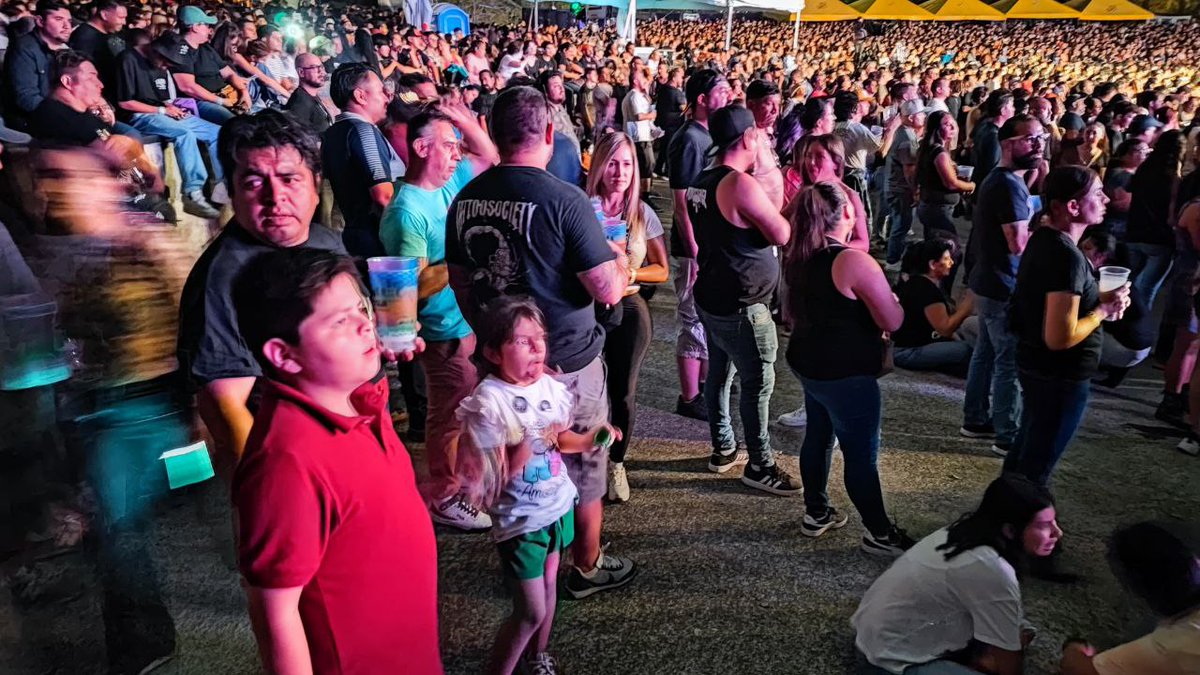 GuadalajaraGob's tweet photo. Personas de todas las edades asisten y disfrutan del Festival #Conchachela en la Concha Acústica del Parque Agua Azul. https://t.co/L3BYVAblTg