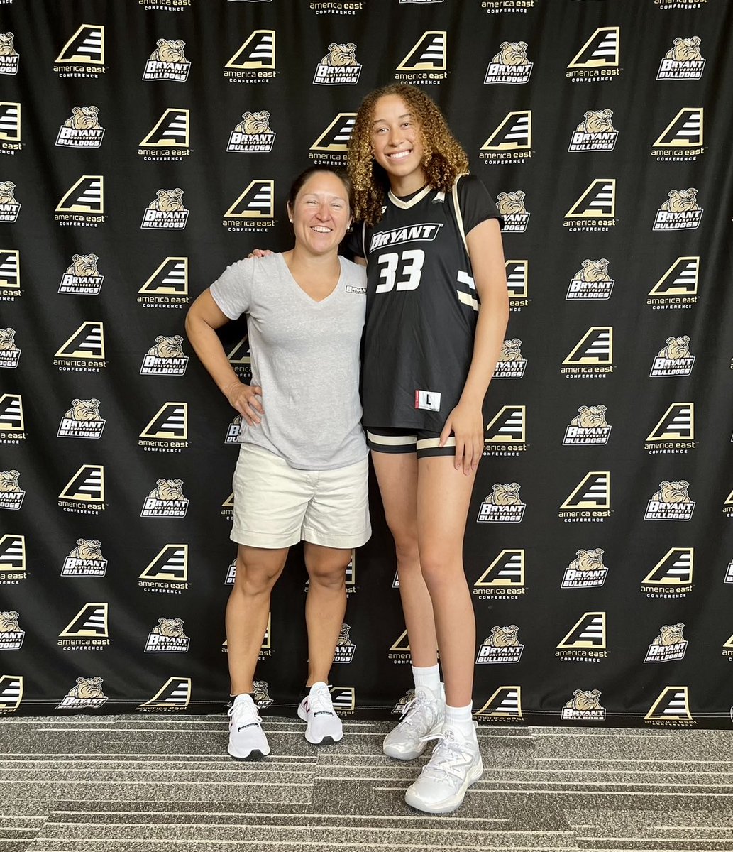 After a great visit at Bryant University I’m very thankful to receive an offer from <a href="/CoachKokoski/">Lynne Koko</a>!!! <a href="/Bryantwbball/">Bryant WBB</a> <a href="/Coach_Centeno/">Cristina Centeno</a>