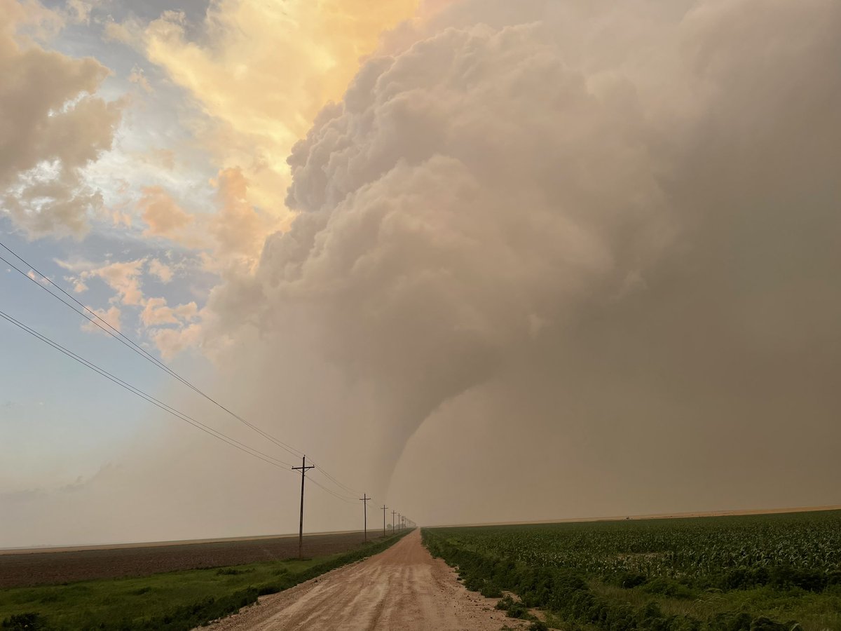 North of Johnson @NWSDodgeCity