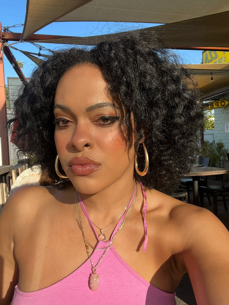 Camille Corbett On Twitter It s Finally Horrible Tan Line Season camille-corbett-on-twitter-it-s-finally-horrible-tan-line-season