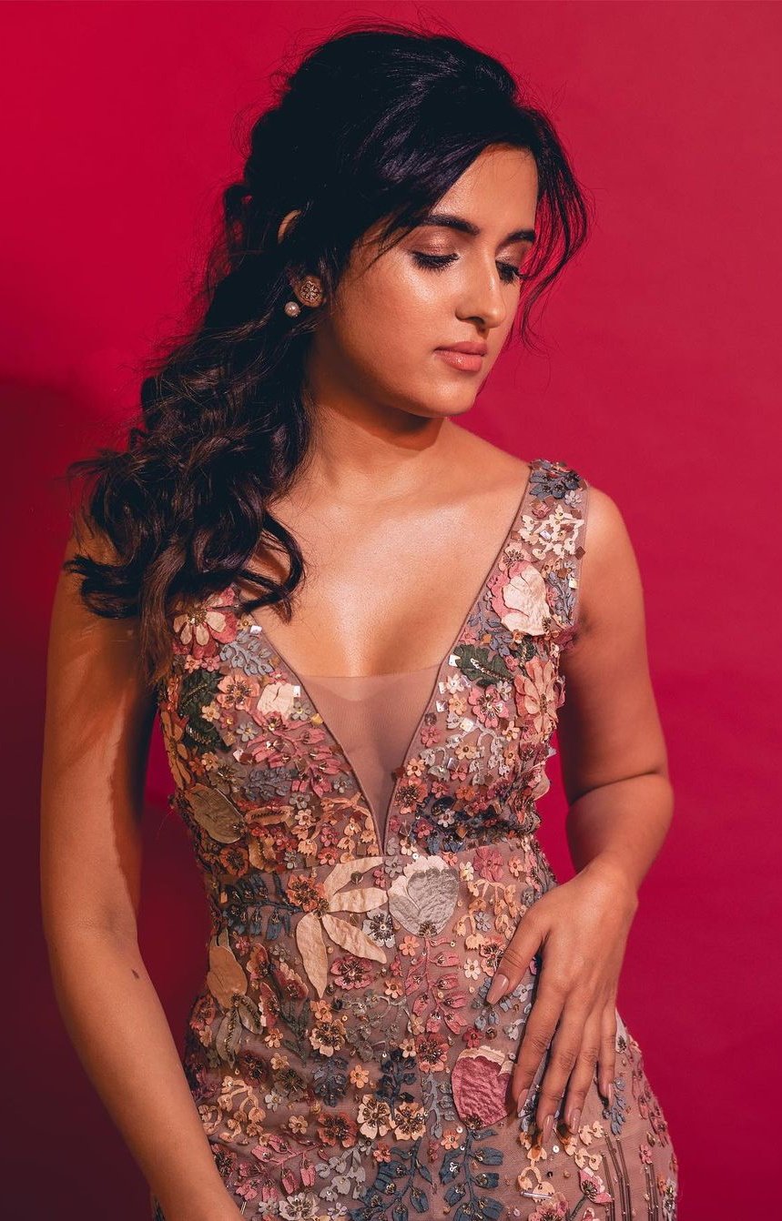 FzWpyTwWcAIAxNK?format=jpg&name=large