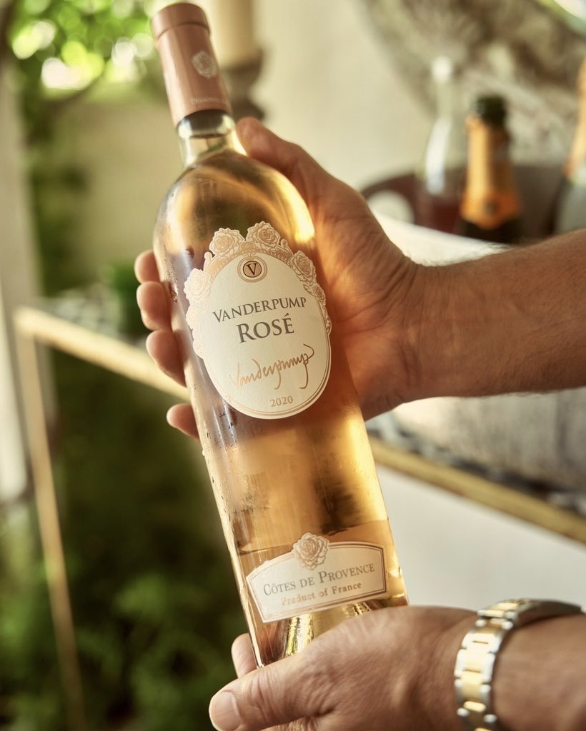 Have you picked up your bottle of rosé for #InternationalRoséDay today? 
#VanderpumpWines
.
.
.
📸: @mitchvsantos