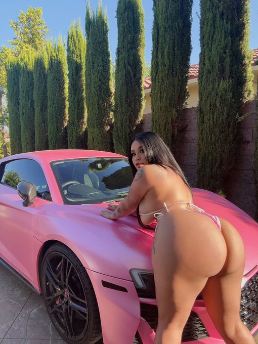 pink r8 pink pussy! https://t.co/lhdFep4VeW