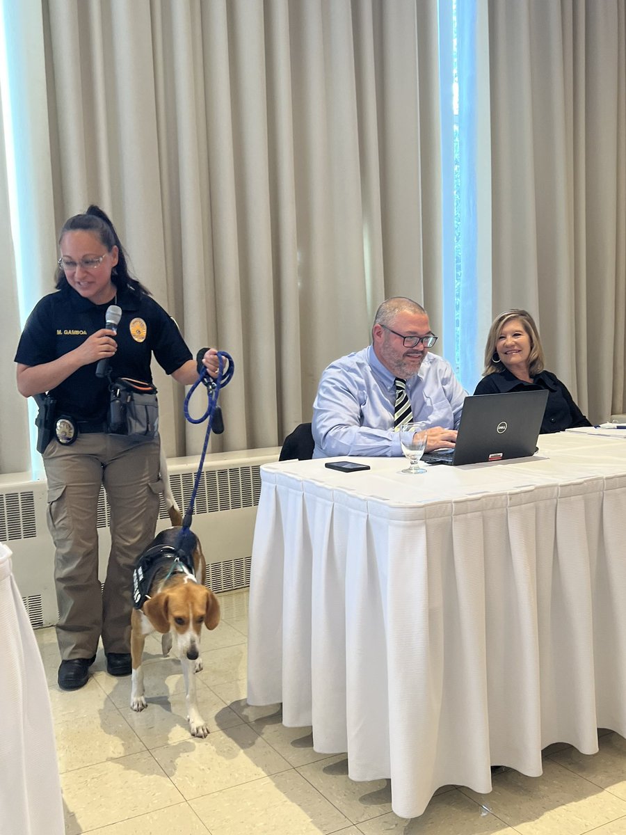 EIU Police Department tweet media