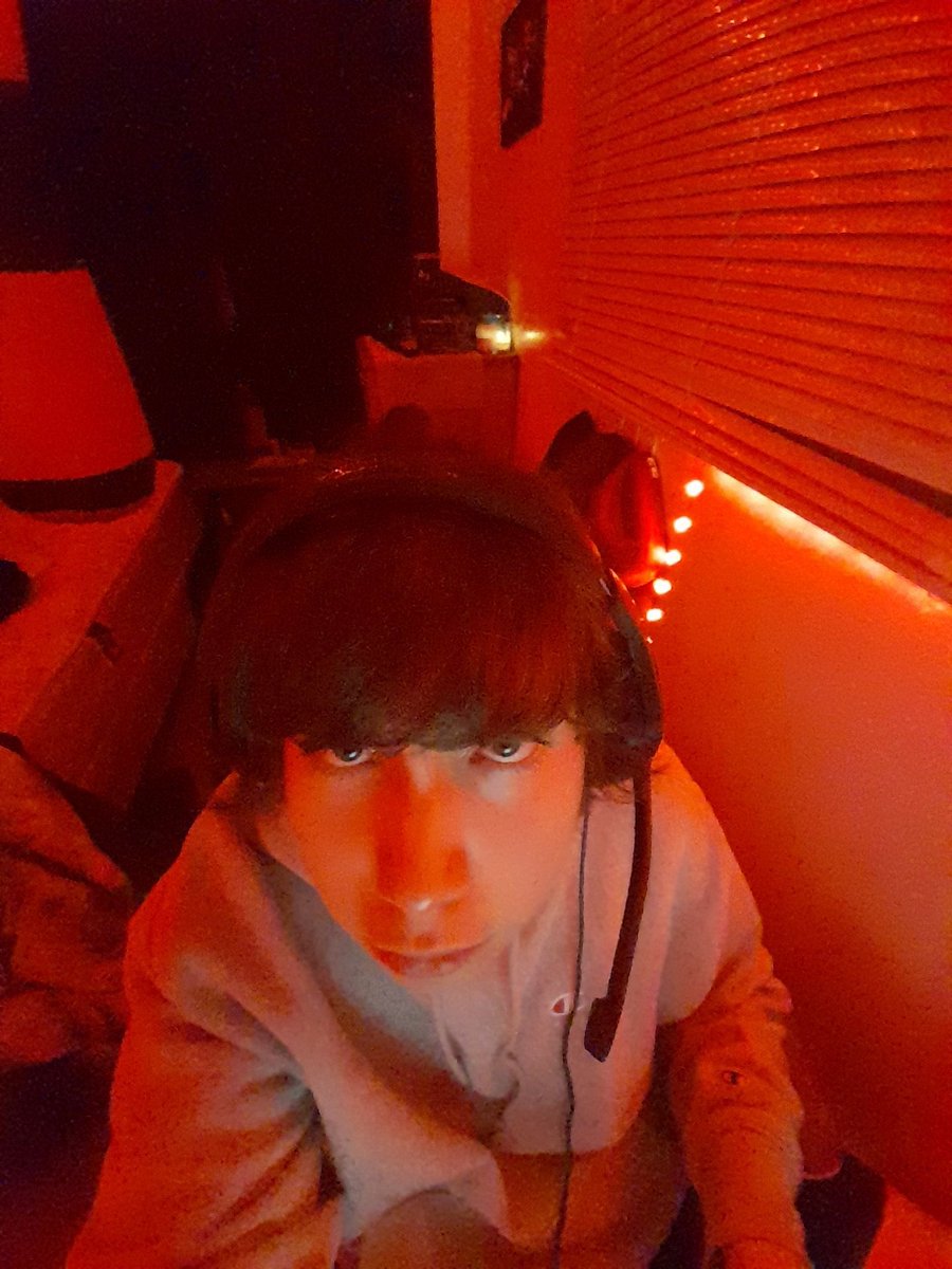 lankythunder08's tweet image. #SelcoSelfie