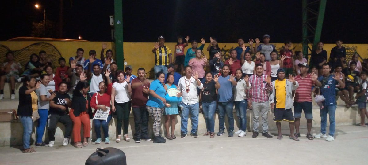 RC5Napo's tweet photo. Desde las Comunidades de #Atacapi y #Chambira en la parroquia de #Muyuna nuestro candidato a la #AsambleaNacional #FelixCerda comparte sus propuestas claras y construidas con base a las necesidades de cada sector.
#LuisaPresidente #ArauzVicepresidente #ElResurgirDeLaPatria https://t.co/LWJt7nAYjA