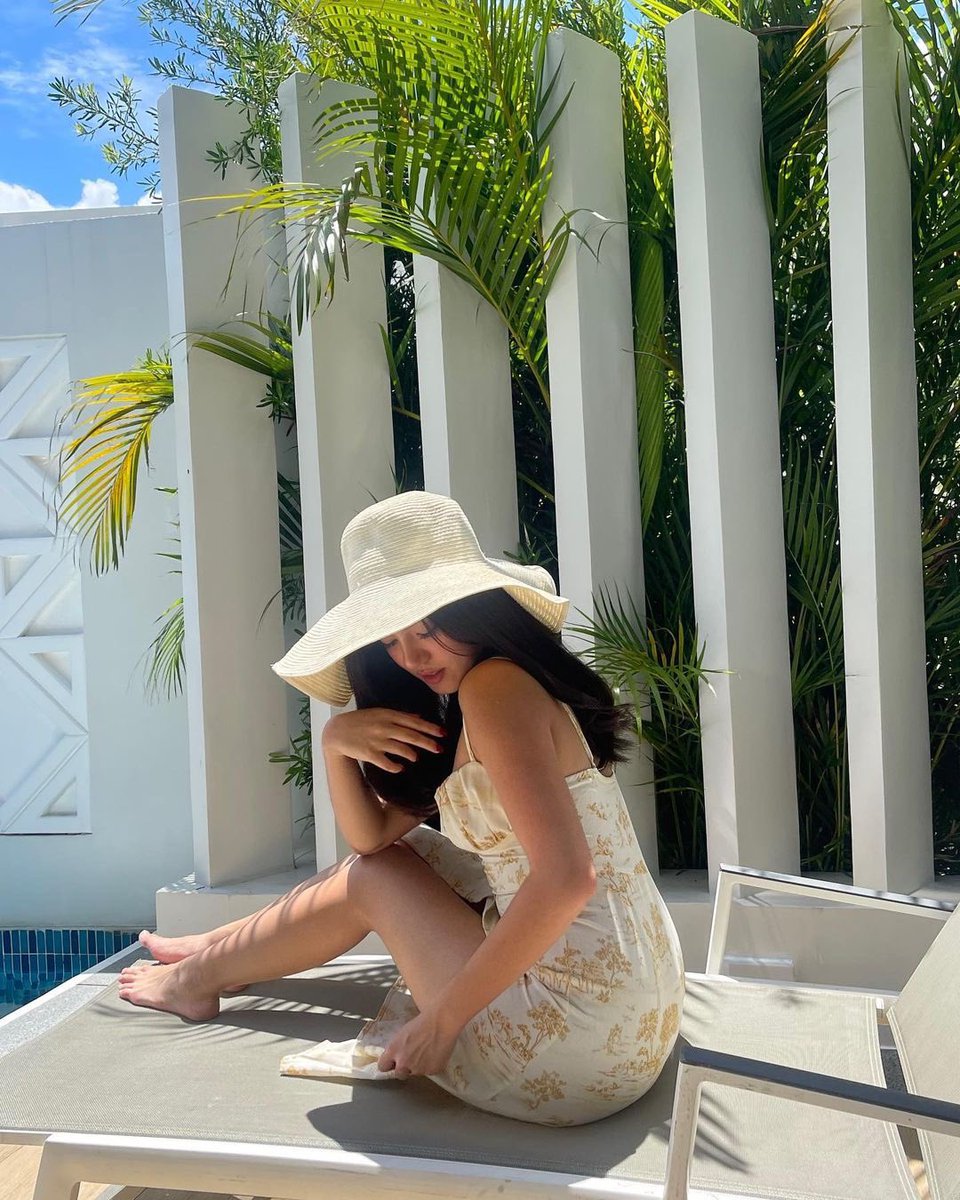 bellelieversofc's tweet photo. #BelleMariano IG Post!

“sea, sun, and smiles ☀️ 👒”

@bellemariano02 https://t.co/l9HvSsMCMs